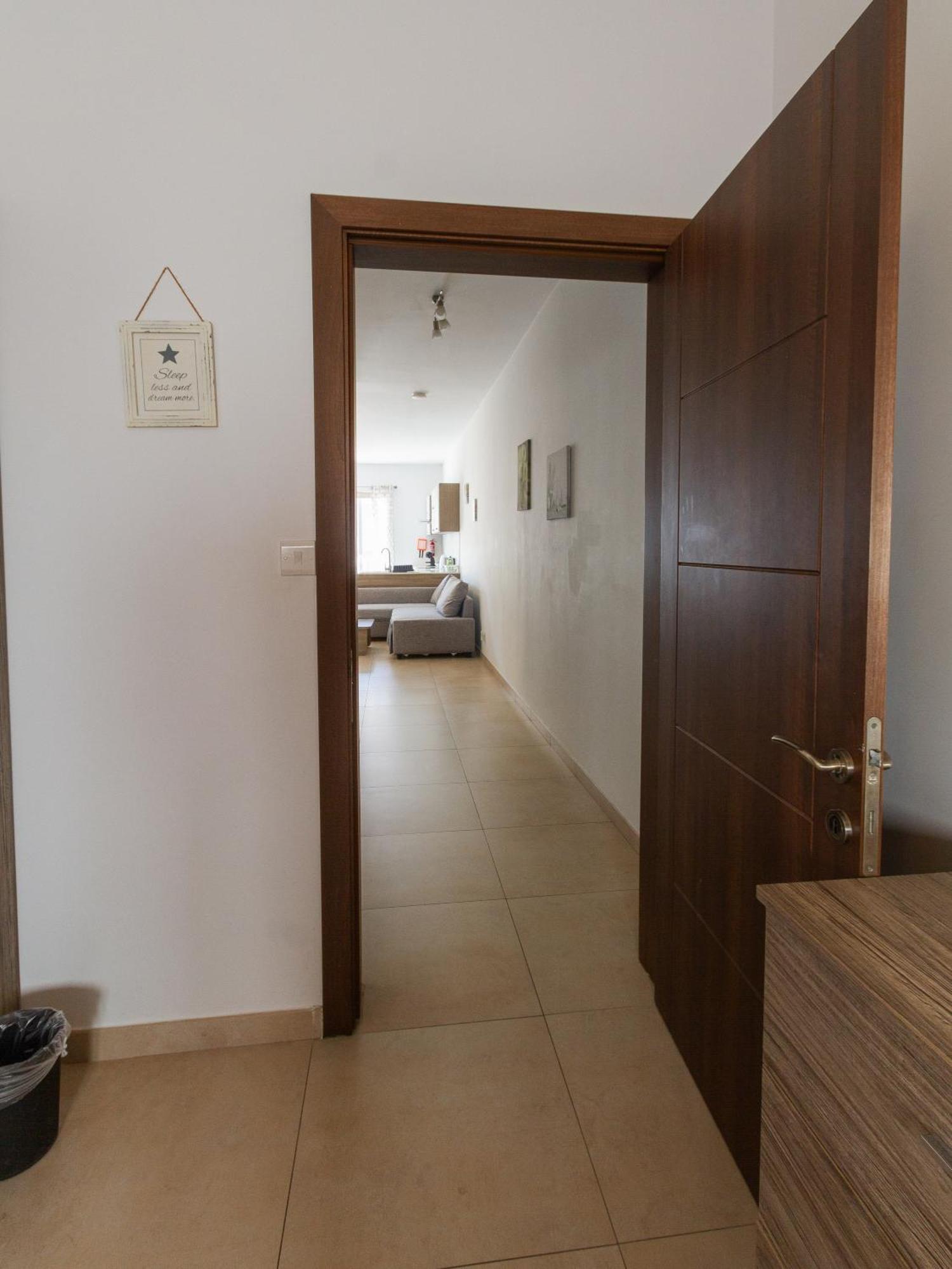 Modern & Central 2 Bedroom & 2 Bathrooms Apartment Msida Extérieur photo