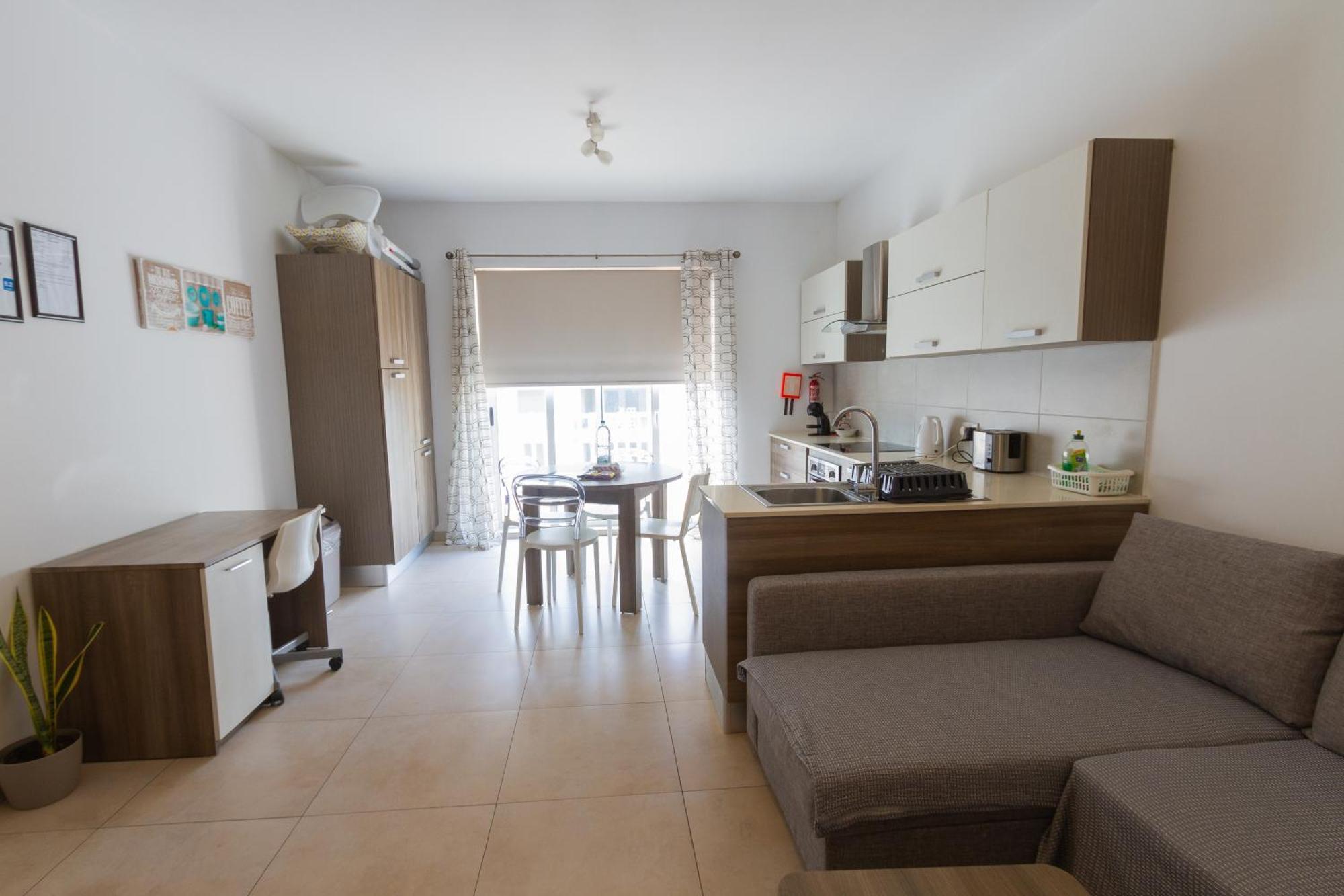 Modern & Central 2 Bedroom & 2 Bathrooms Apartment Msida Extérieur photo
