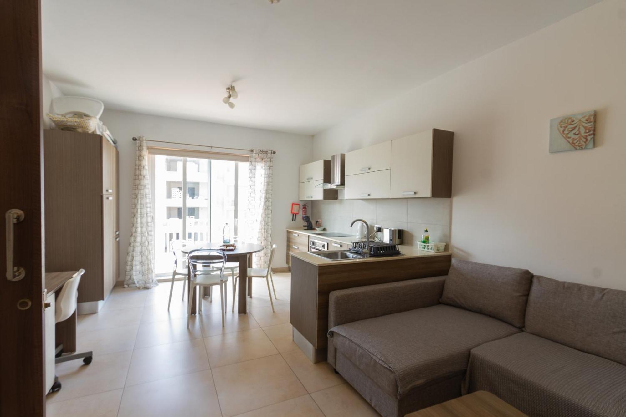 Modern & Central 2 Bedroom & 2 Bathrooms Apartment Msida Extérieur photo